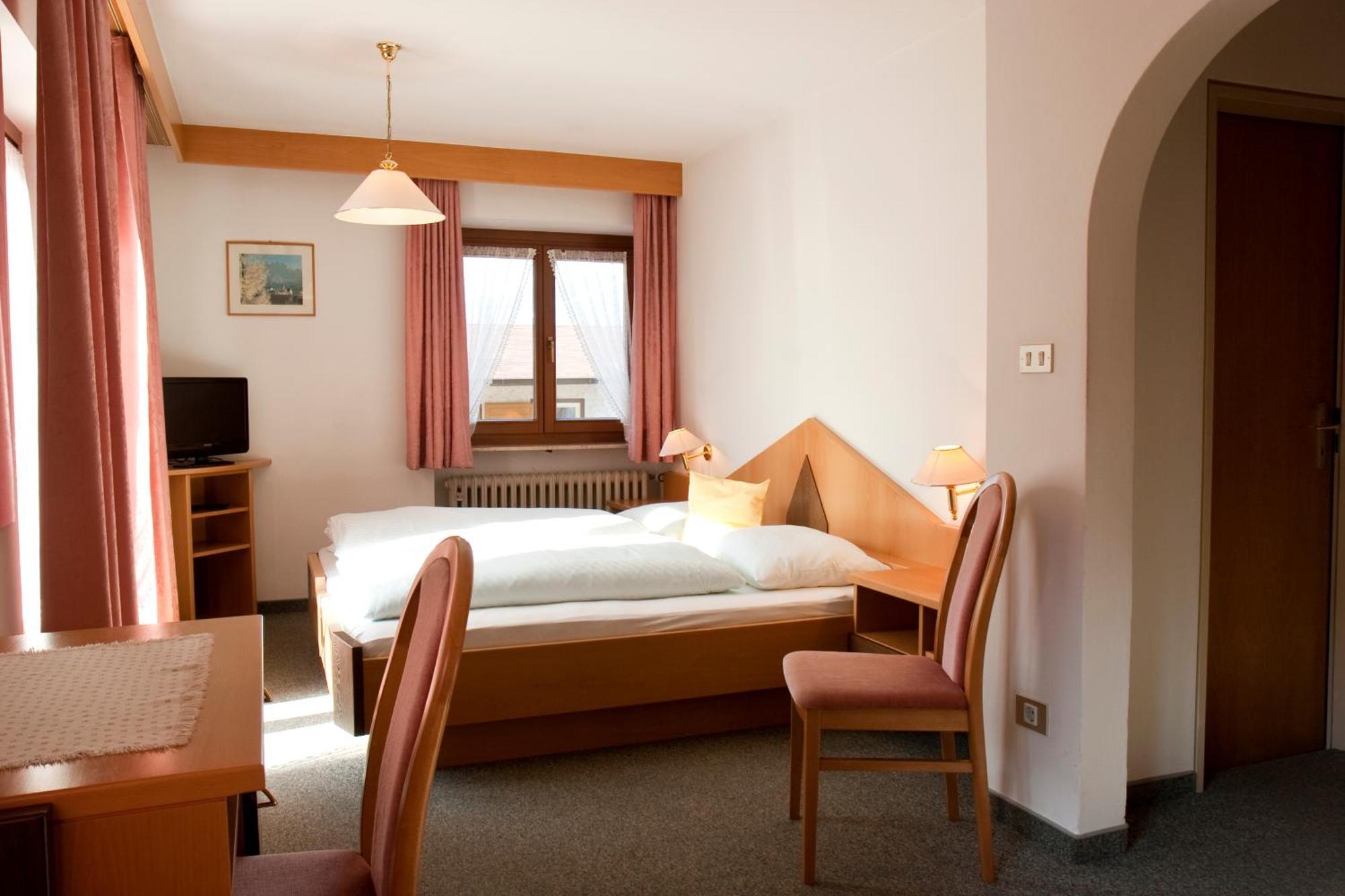 Garni Renzler Bed and Breakfast Rasun di Sopra Eksteriør billede