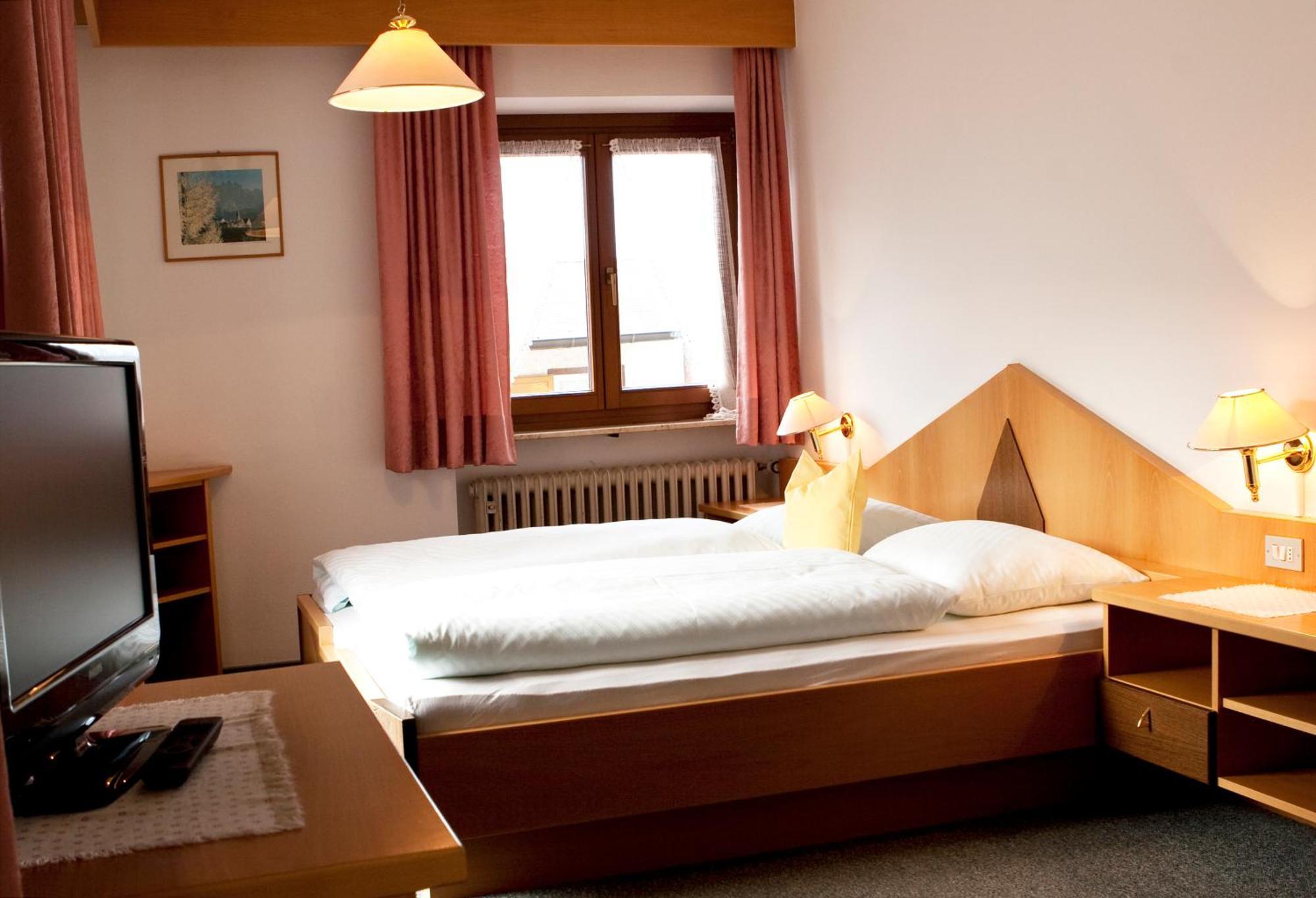 Garni Renzler Bed and Breakfast Rasun di Sopra Eksteriør billede