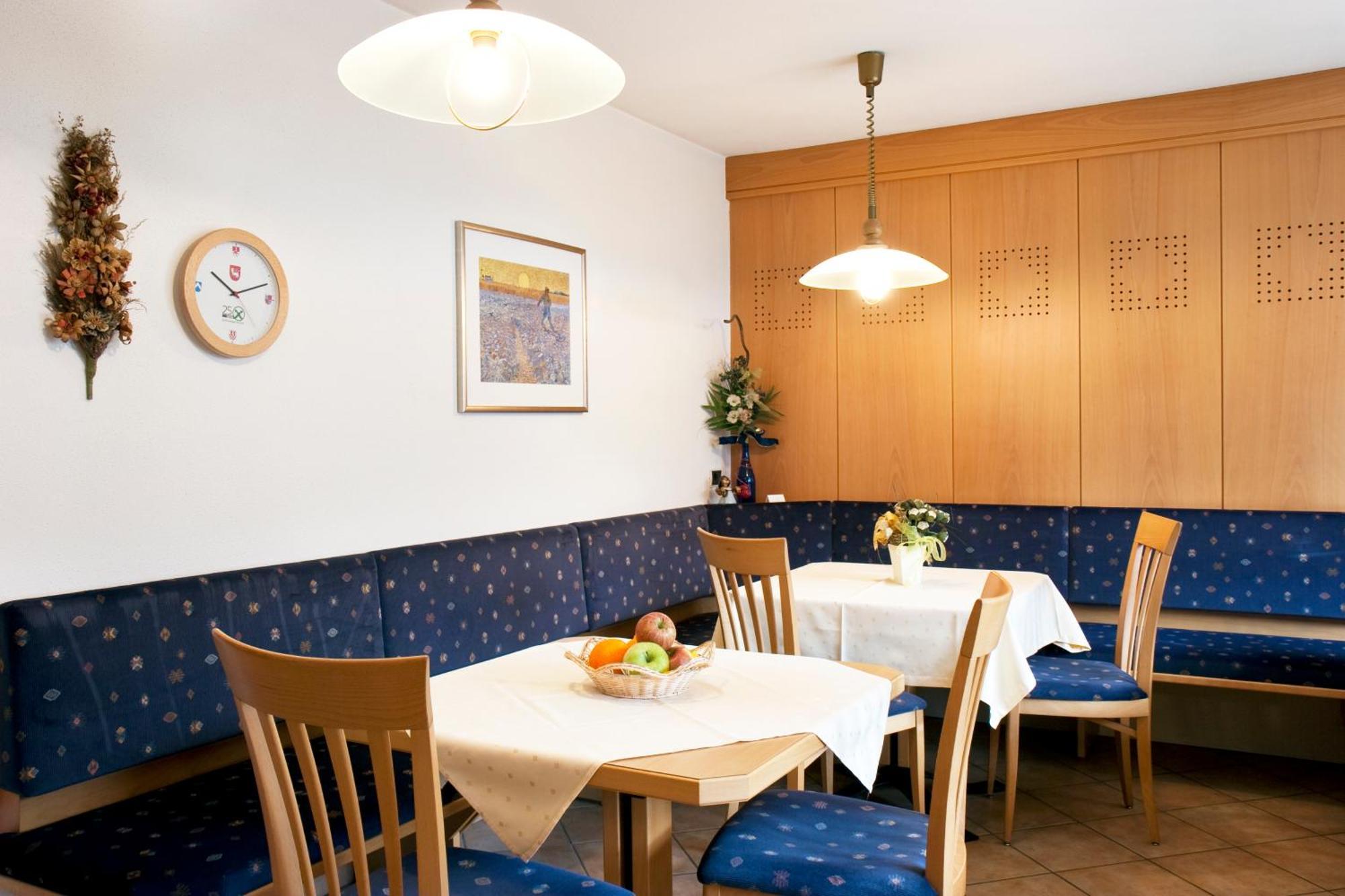 Garni Renzler Bed and Breakfast Rasun di Sopra Eksteriør billede