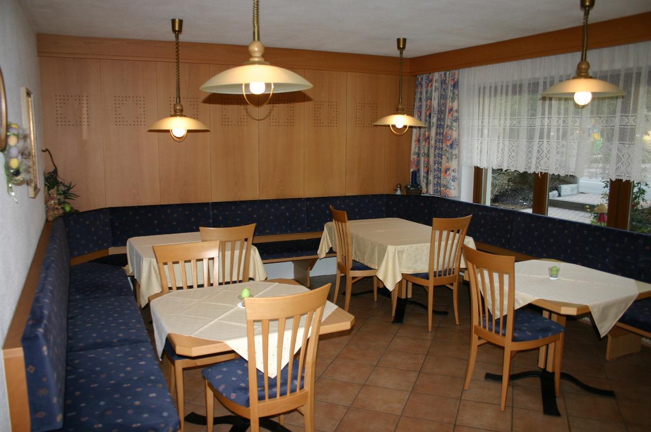 Garni Renzler Bed and Breakfast Rasun di Sopra Eksteriør billede